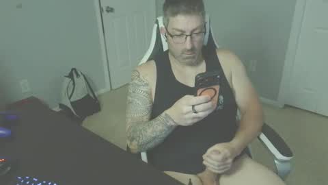 Snapshot of newevo chatting on May 19, 2026, 2:45 pm newevo online show from May 19, 2026, 2:45 pm