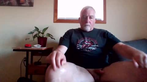 Snapshot of newhallboxer chatting on March 19, 2026, 11:09 pm newhallboxer online show from March 19, 2026, 11:09 pm