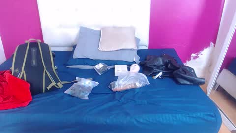 Snapshot of nextdoor_fantasy chatting on December 17, 2025, 3:23 am nextdoor_fantasy online show from December 17, 2025, 3:23 am