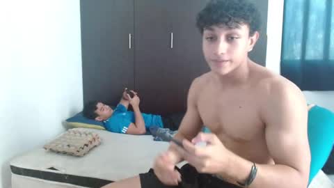 Snapshot of ney_quiroz chatting on January 17, 2026, 6:33 pm ney hotman online show from January 17, 2026, 6:33 pm