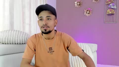 NEYDER  online show from February 17, 2026, 12:23 pm