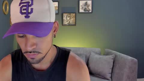 NEYDER  online show from February 25, 2026, 1:32 pm