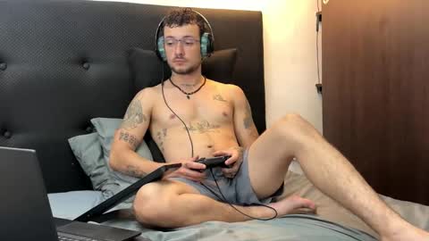 Snapshot of neythancopper chatting on February 9, 2026, 11:25 am neythancopper online show from February 9, 2026, 11:25 am