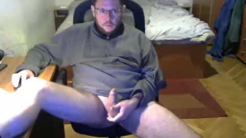 nezoss online show from November 11, 2025, 8:03 am