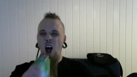 Snapshot of nezvers chatting on January 17, 2025, 4:47 pm YouPick online show from January 17, 2025, 4:47 pm