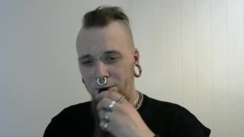 Snapshot of nezvers chatting on February 21, 2025, 5:31 pm YouPick online show from February 21, 2025, 5:31 pm