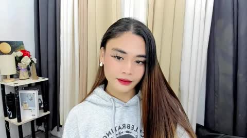 hottie nicole online show from February 9, 2026, 12:42 pm