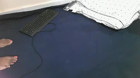 nia_0 online show from April 4, 2026, 9:40 am