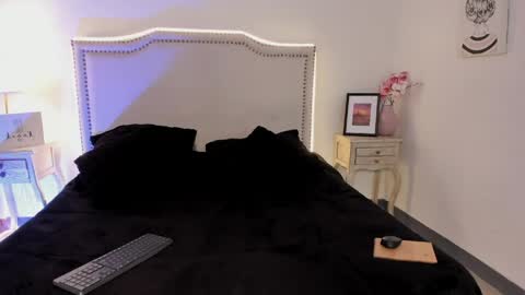 Snapshot of nia_malkova chatting on May 20, 2026, 9:04 am Nia Malkova online show from May 20, 2026, 9:04 am