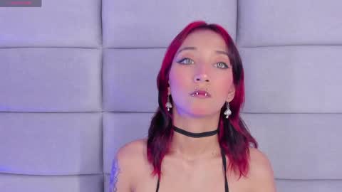 Nia online show from April 16, 2026, 12:39 pm