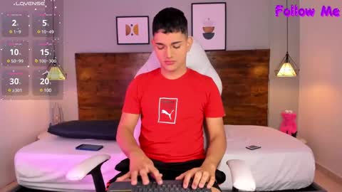 Snapshot of niall_falcon chatting on February 11, 2025, 1:20 pm Niall online show from February 11, 2025, 1:20 pm