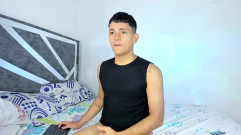 Snapshot of niall_falcon chatting on February 27, 2025, 9:36 pm Niall online show from February 27, 2025, 9:36 pm