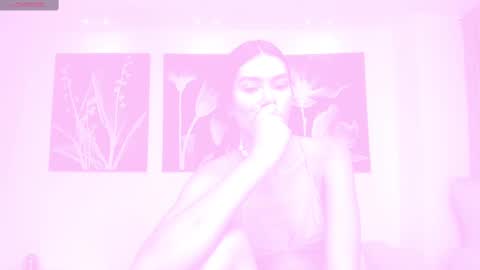 Snapshot of niasalvatore chatting on February 17, 2025, 8:47 pm Call me Nia online show from February 17, 2025, 8:47 pm