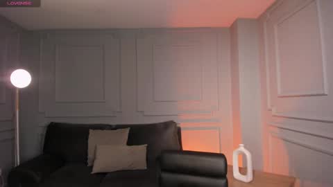 Snapshot of niasalvatore chatting on February 21, 2025, 2:06 am Call me Nia online show from February 21, 2025, 2:06 am