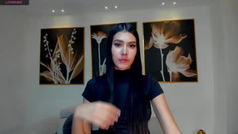 Snapshot of niasalvatore chatting on March 2, 2025, 11:39 am Call me Nia online show from March 2, 2025, 11:39 am