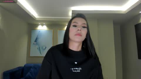 Snapshot of niasalvatore chatting on October 3, 2025, 7:11 pm Call me Nia online show from October 3, 2025, 7:11 pm