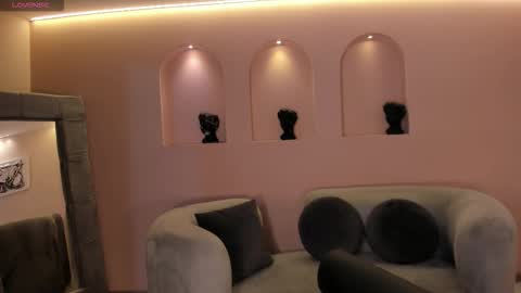 Snapshot of niasalvatore chatting on October 6, 2025, 7:11 pm Call me Nia online show from October 6, 2025, 7:11 pm