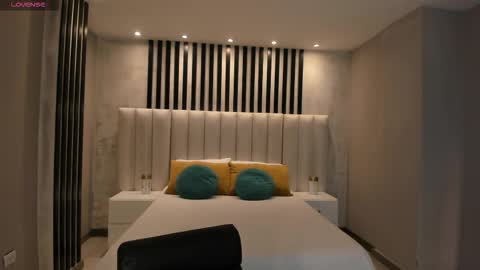 Snapshot of niasalvatore chatting on February 14, 2026, 7:10 pm Call me Nia online show from February 14, 2026, 7:10 pm