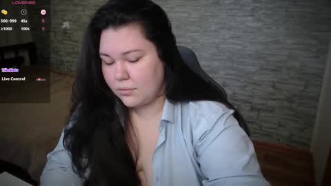 nicara_ online show from February 25, 2025, 8:47 am