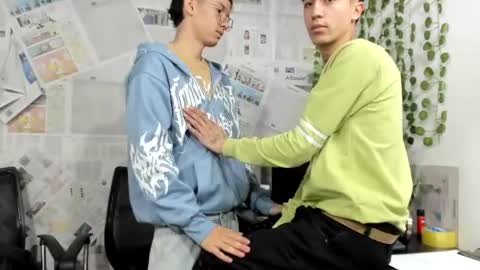 nice_boys11 online show from June 25, 2026, 1:37 pm