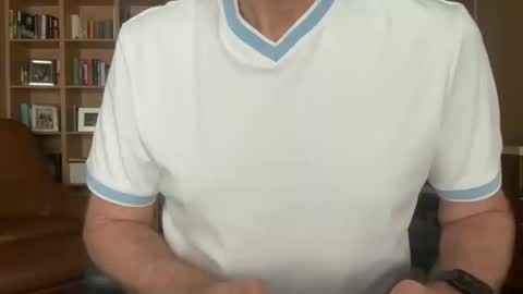 Snapshot of nice_gentle_naughty chatting on February 22, 2025, 5:35 pm Nice Gentle Naughty online show from February 22, 2025, 5:35 pm