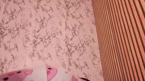 Michell  online show from November 21, 2025, 4:55 am