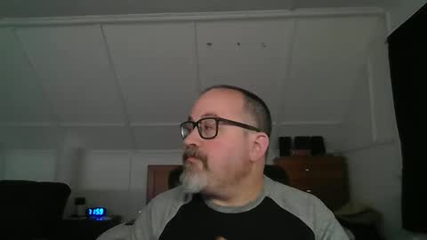 niceguy7208 online show from May 17, 2026, 3:59 am