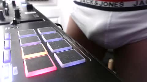 Snapshot of niceguy_69xx chatting on February 21, 2026, 9:49 pm niceguy_69xx online show from February 21, 2026, 9:49 pm