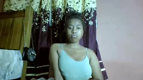 nicelly01 online show from April 27, 2026, 4:10 am