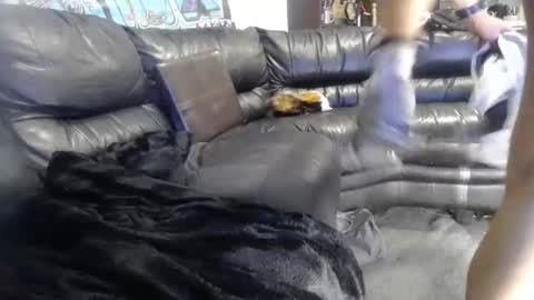 Snapshot of niceonebrov chatting on March 15, 2026, 10:43 am niceonebrov online show from March 15, 2026, 10:43 am