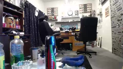 Snapshot of niceonebrov chatting on April 7, 2026, 12:05 pm niceonebrov online show from April 7, 2026, 12:05 pm