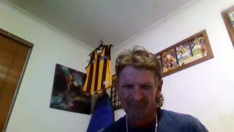 Snapshot of niceozziecockxxx chatting on May 15, 2026, 6:37 pm Sexiishaine online show from May 15, 2026, 6:37 pm