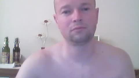 nick1990b online show from March 4, 2025, 8:05 pm