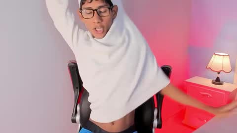 Snapshot of nick_collins20 chatting on September 24, 2025, 8:01 pm Nick online show from September 24, 2025, 8:01 pm