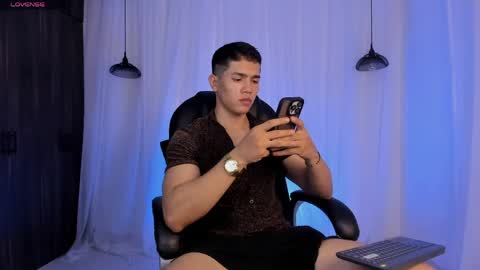 nick fenix online show from April 22, 2026, 2:47 am