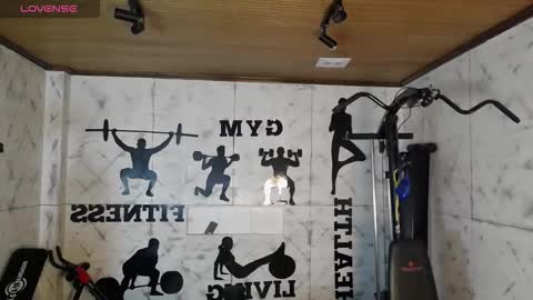 Snapshot of nick_torn chatting on February 17, 2026, 12:01 pm Nick online show from February 17, 2026, 12:01 pm