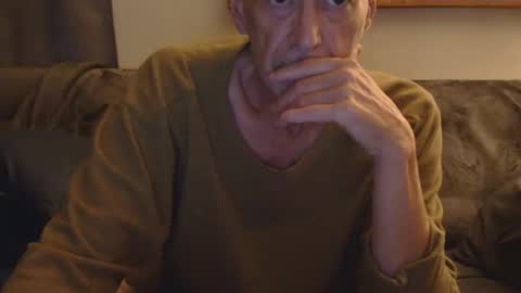 nickincali online show from February 17, 2026, 3:47 am