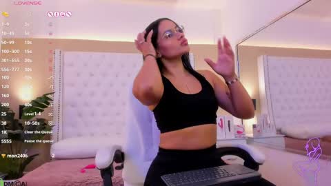 Snapshot of nickky_thompson chatting on May 6, 2026, 1:38 pm nickky online show from May 6, 2026, 1:38 pm
