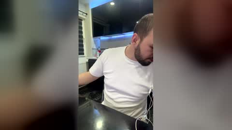 Snapshot of nickolas22 chatting on February 13, 2026, 12:17 am Julian online show from February 13, 2026, 12:17 am