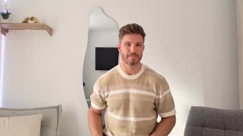 nickriverzxo online show from June 19, 2026, 8:34 pm