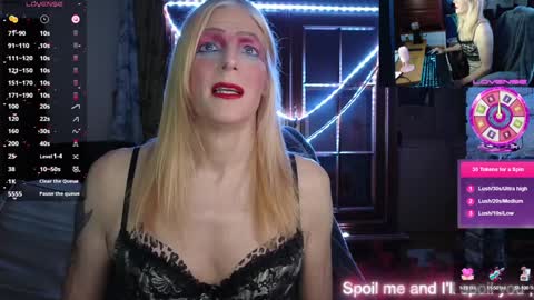 Snapshot of nicktu52 chatting on December 16, 2024, 12:04 am nicktuuk online show from December 16, 2024, 12:04 am