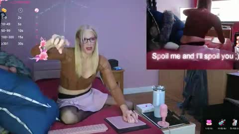 Snapshot of nicktu52 chatting on September 17, 2025, 11:50 pm nicktuuk online show from September 17, 2025, 11:50 pm