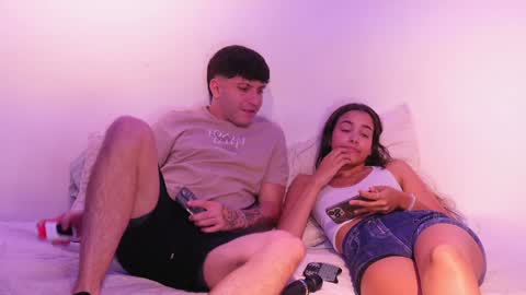 Snapshot of nicky_and_blake chatting on January 31, 2025, 10:42 pm nicky and blake online show from January 31, 2025, 10:42 pm