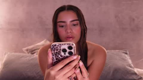 nicky and blake online show from November 22, 2025, 7:13 pm