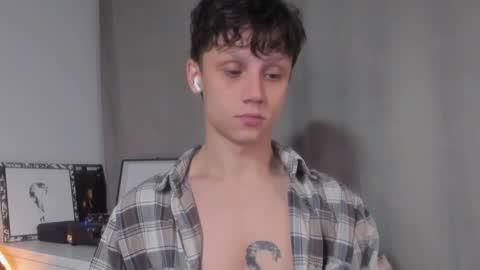 Nicky Neal online show from December 6, 2024, 1:40 am