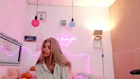 nicky_teem online show from March 6, 2025, 11:25 am