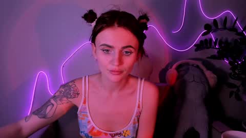 Nicky Weekends online show from December 2, 2024, 9:39 pm