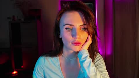 Nicky Weekends online show from February 12, 2025, 12:44 pm