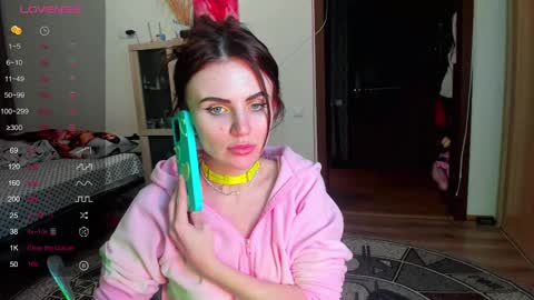 Nicky Weekends online show from February 21, 2025, 5:53 pm