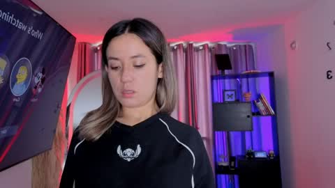 Nicky online show from April 4, 2026, 7:55 pm